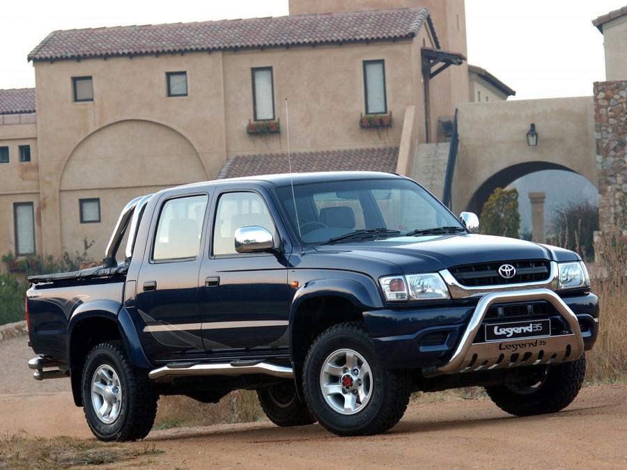  Toyota Hilux 2700i Legend 35 Double Cab 2004 года  (фото 4 из 13)